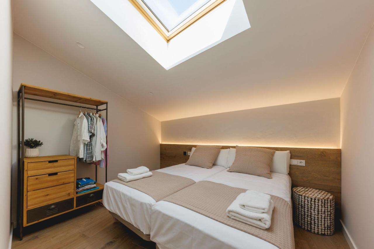 Bravissimo Cort Reial Duplex, Spacious With 3 Bedrooms Girona Exterior photo